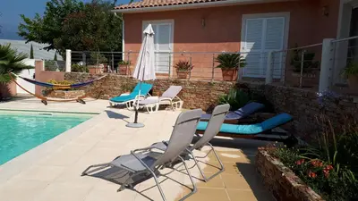 Piscine de l'établissement Villa BRIMI ou située à proximité