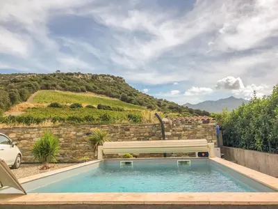 Vue générale sur la montagne ou vue sur la montagne depuis la maison de vacances