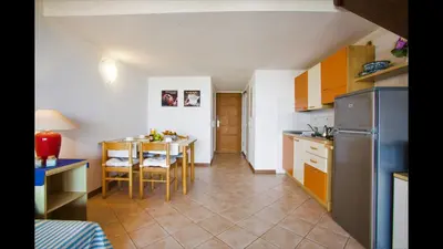 Cuisine ou kitchenette dans l'établissement Marina Corsa Residence Apartment 3 rooms 6 persons 150 m sandy beach Ghisonaccia