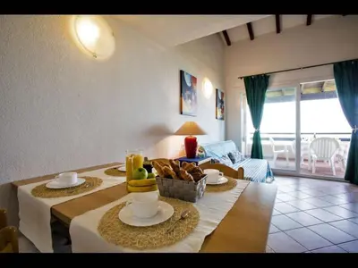 Coin salon dans l'établissement Marina Corsa Res 4 rooms apartment 2 bathrooms 150 m from the sea Ghisonaccia