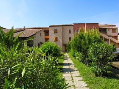 Jardin de l'établissement Marina Corsa Residence Three rooms apartment 150 m from the beach - Ghisonaccia
