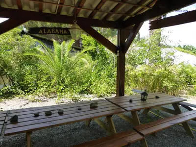 Jardin de l'établissement Relais de Bravone