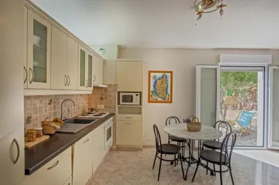 Cuisine ou kitchenette dans l'établissement Casa Le Sureau