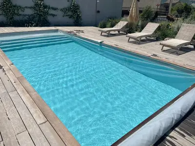 Piscine de l'établissement Bellu Querciu ou située à proximité