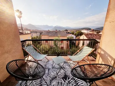 Balcon ou terrasse dans l'établissement Bel appartement centre ville 3 chambres