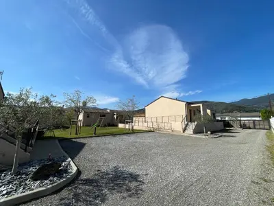 Vue générale sur la montagne ou vue sur la montagne depuis la maison de vacances
