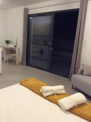 Un ou plusieurs lits dans un hébergement de l'établissement STUDIO A 2 MIN DES PLAGES