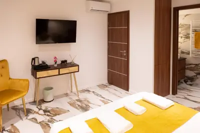 Télévision ou salle de divertissement dans l'établissement A CASA DI JO