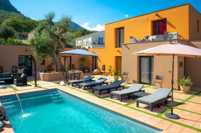 Piscine de l'établissement A CASA DI JO ou située à proximité