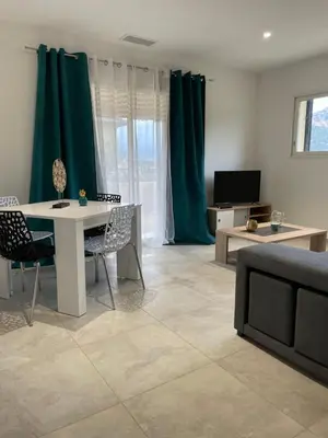 Télévision ou salle de divertissement dans l'établissement Villa Jean Baptiste