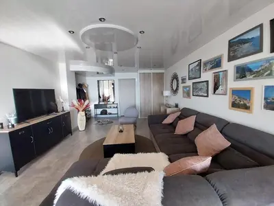 Télévision ou salle de divertissement dans l'établissement Résidence Les Marines de Moriani pieds dans l'eau duplex avec terrasses vue mer, 4-8 pers