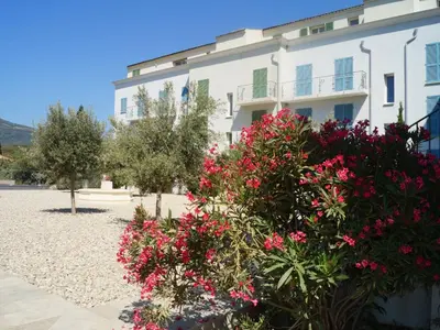 Jardin de l'établissement Apartment T3 vue baie by Interhome