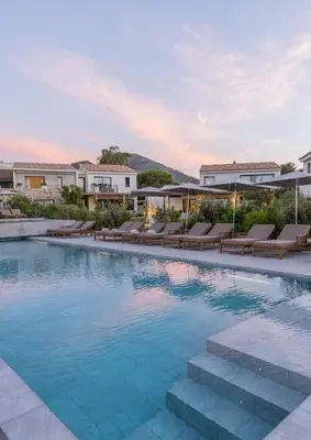 Piscine de l'établissement Casa Paradisu ou située à proximité