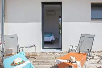 Plan de l'établissement appartement Levante au calme piscine chauffée partagée et bbq