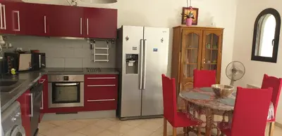 Cuisine ou kitchenette dans l'établissement Très bel appartement,proche plage et centre ville.
