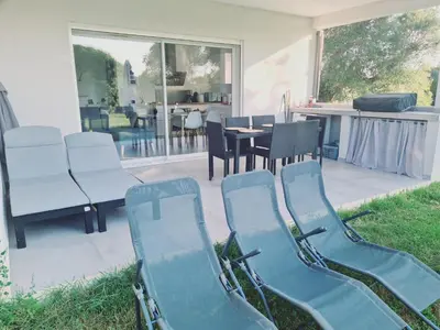 Coin salon dans l'établissement Location 