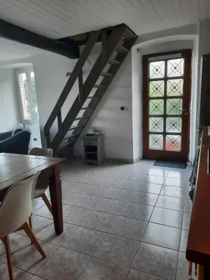 Télévision ou salle de divertissement dans l'établissement pietranera village terrasse vue exceptionnelle sur la mer
