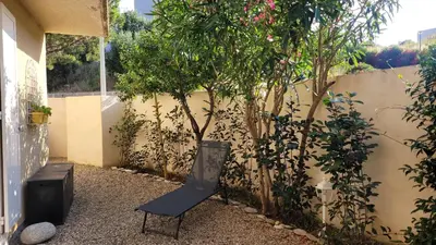 Jardin de l'établissement T2 nath