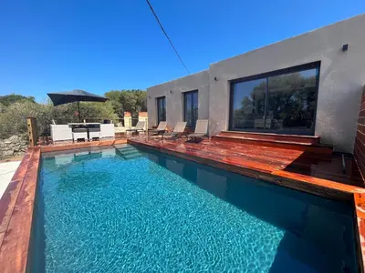 Piscine de l'établissement Bella Vista ou située à proximité