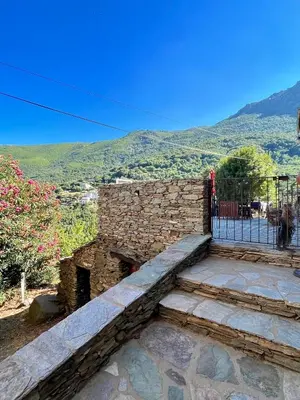 Vue générale sur la montagne ou vue sur la montagne depuis l'appartement