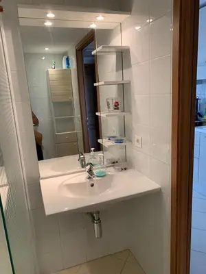 Salle de bains dans l'établissement Appartement Résidence Les Eucalyptus
