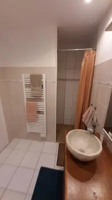 Salle de bains dans l'établissement Côte Est Pancheraccia Chambre Petit déjeuner