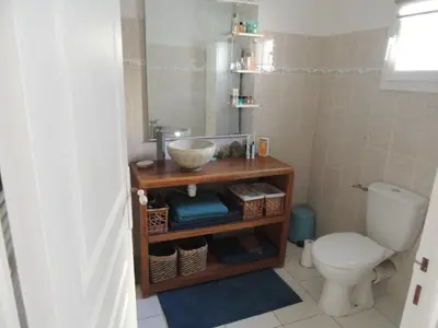 Salle de bains dans l'établissement Côte Est Pancheraccia Chambre Petit déjeuner