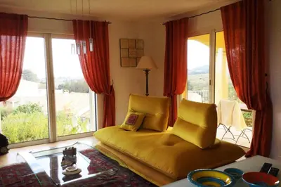 Coin salon dans l'établissement Villa Roccu
