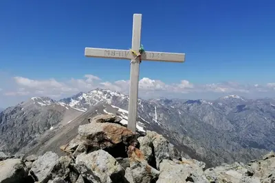 Vue générale sur la montagne ou vue sur la montagne depuis l'appartement