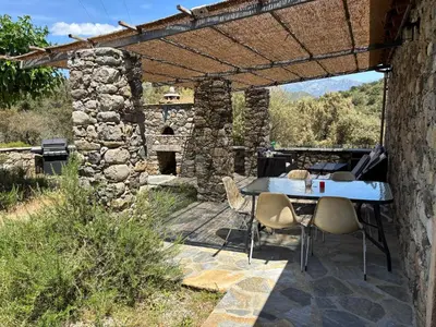 Plan de l'établissement Maison en pierre corse avec vue entre mer et montagne