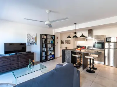 Cuisine ou kitchenette dans l'établissement Apartment Résidence les 3C by Interhome
