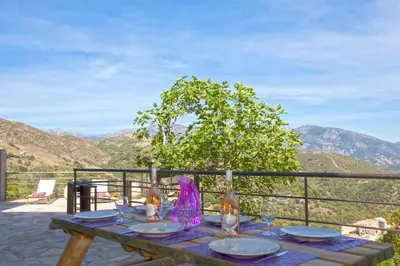 Vue générale sur la montagne ou vue sur la montagne depuis l'appartement