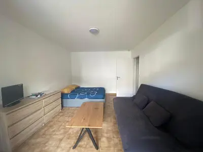 Télévision ou salle de divertissement dans l'établissement Superbe studio, avec parking sur place gratuit