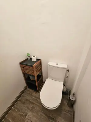 Salle de bains dans l'établissement Appartement rénové indépendant avec garage au centre du village