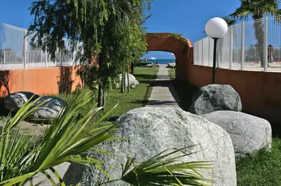 Jardin de l'établissement Apartment by Lido Beach & Biguglia Lagoon