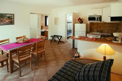 Cuisine ou kitchenette dans l'établissement Apartment by Lido Beach & Biguglia Lagoon