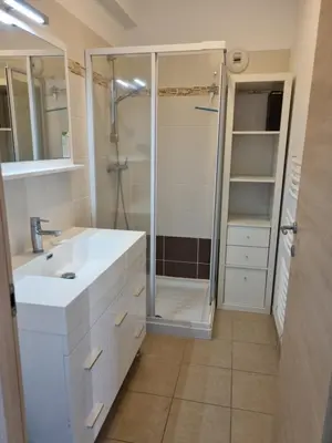 Salle de bains dans l'établissement Résidence Saint Florent Oletta