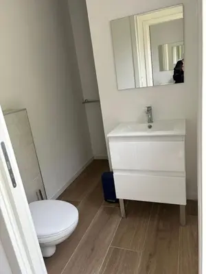 Salle de bains dans l'établissement Maison 9 couchages avec piscine et jardin au calme