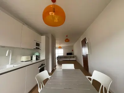 Cuisine ou kitchenette dans l'établissement F3 Gd standing 87 m2 Extraordinaire vue mer pano