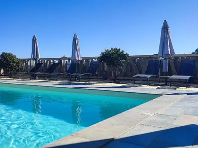Piscine de l'établissement côte et mer - appartement haut standing dans villa avec piscine et vue mer ou située à proximité