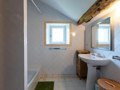 Salle de bains dans l'établissement Holiday Home Maison Penta by Interhome
