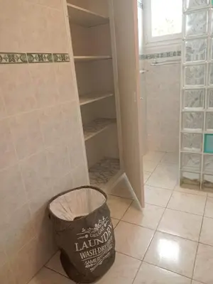 Salle de bains dans l'établissement HAUT VILLA MESANGES EN BORD DE MER !