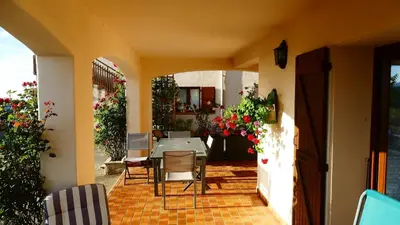 Coin salon dans l'établissement Amon nos Ôtes
