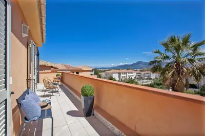 Vue générale sur la montagne ou vue sur la montagne depuis l'appartement