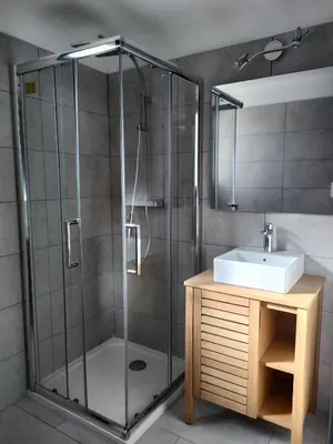 Salle de bains dans l'établissement SANTA-LUCIA