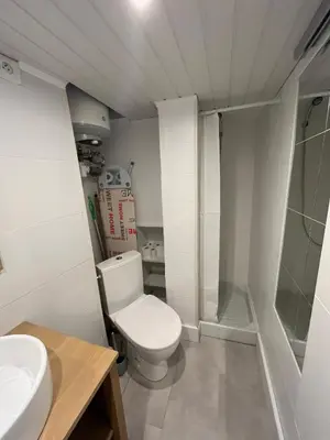 Salle de bains dans l'établissement Citadelle de Bastia