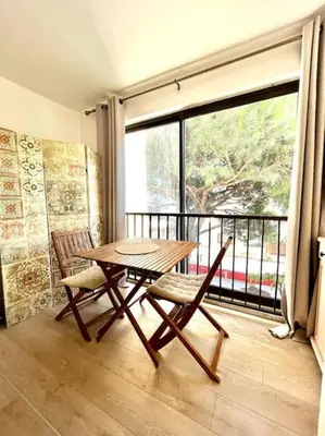 Balcon ou terrasse dans l'établissement Joli studio Calvi 50m plage