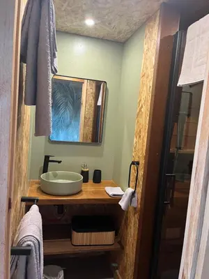 Salle de bains dans l'établissement Casa Di Legnu