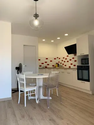 Cuisine ou kitchenette dans l'établissement Magnifique maison avec vue mer hauteur de Bastia