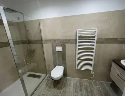 Salle de bains dans l'établissement U Secondu Appart neuf spacieux au calme